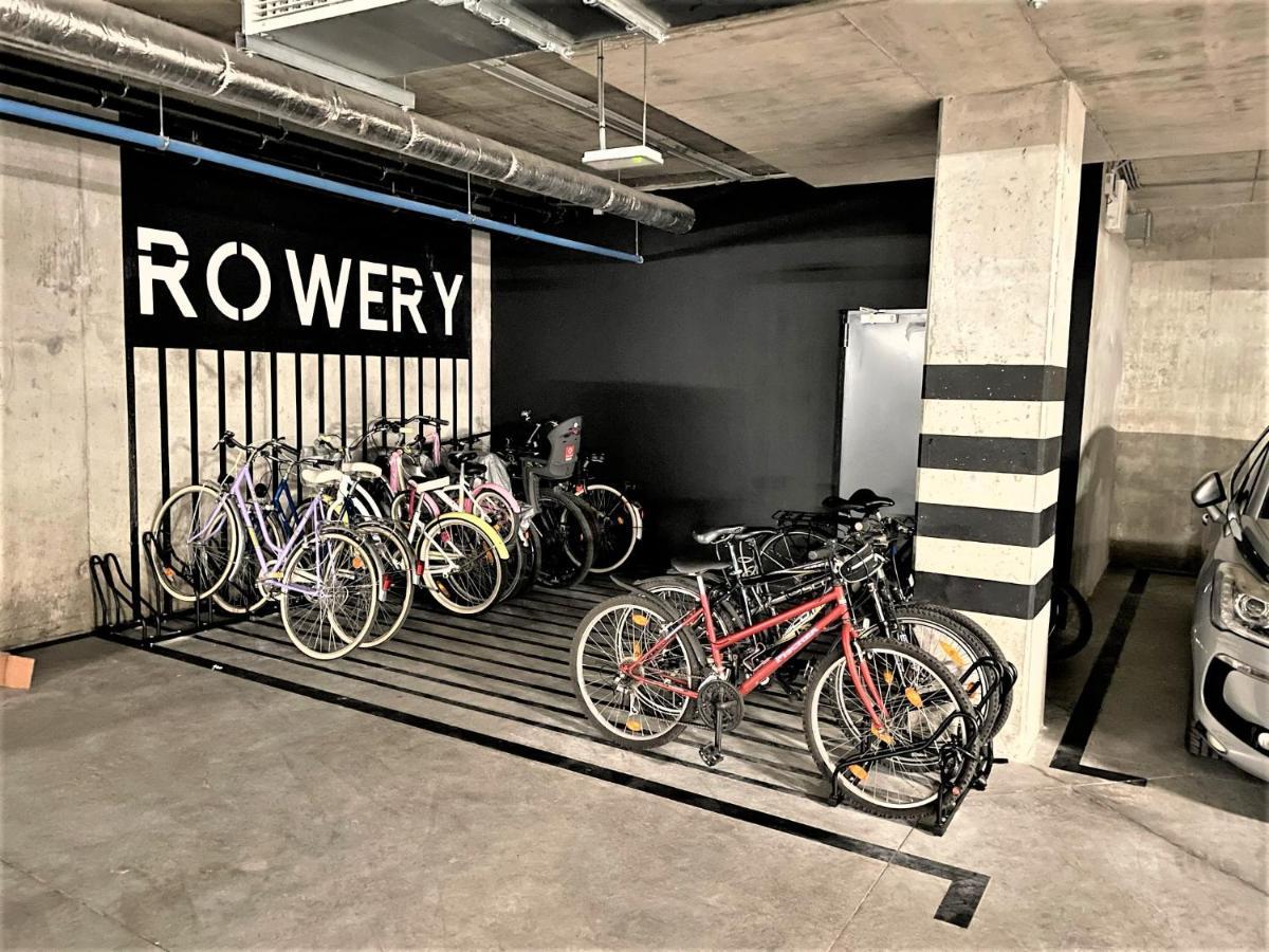 Apartamentyrogowo Com Eksteriør bilde